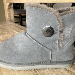 Women's UGG Mini Bailey Button II Boots